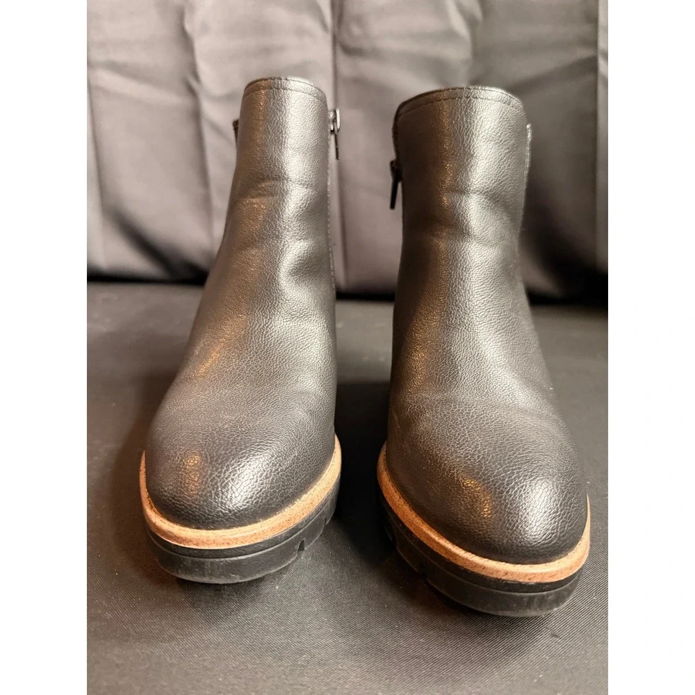 Naturalizer Madalynn Gore Black Ankle Boots Block Heel Lug Sole Women 8.5M Comfy
